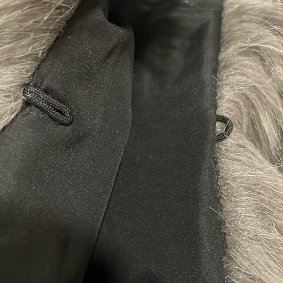 Faux Fur Coat / Jacket / Outter wear - Picture 11 of 11